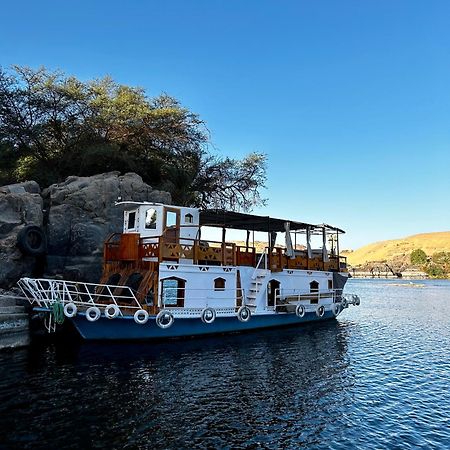 Houseboat Hotel And Nile Cruises Zainoba Асуан Экстерьер фото
