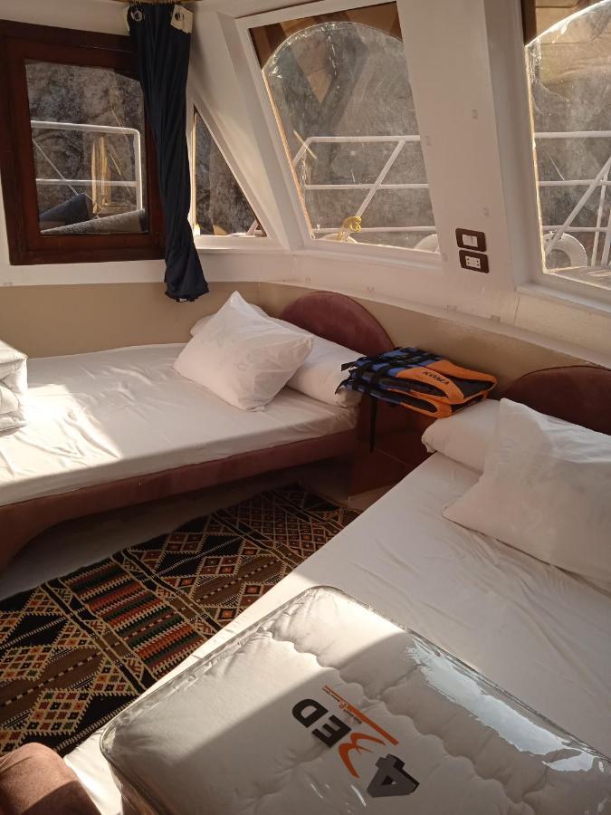 Houseboat Hotel And Nile Cruises Zainoba Асуан Экстерьер фото